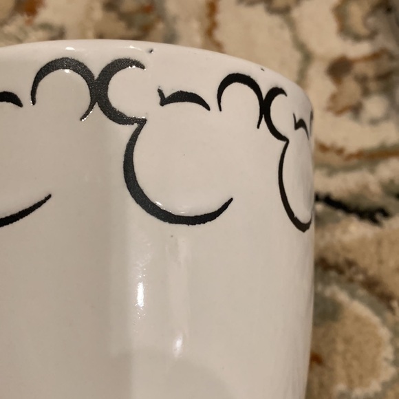 Disney set of 4 Mickey Mouse coffee cups - Picture 12 of 12